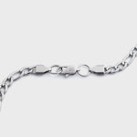 Figaro_chain_silver_5mm_clasp_shot on light grey background